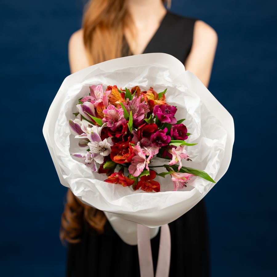 7 альстромерий