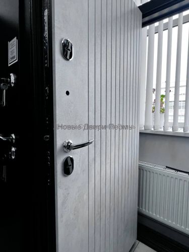 Уличная дверь Термо 110 с терморазрывом