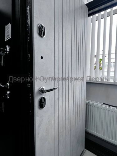 Уличная дверь Термо 110 с терморазрывом