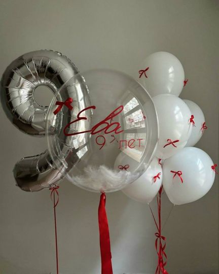 Сет с красными бантиками для девочки из шаров с гелием
