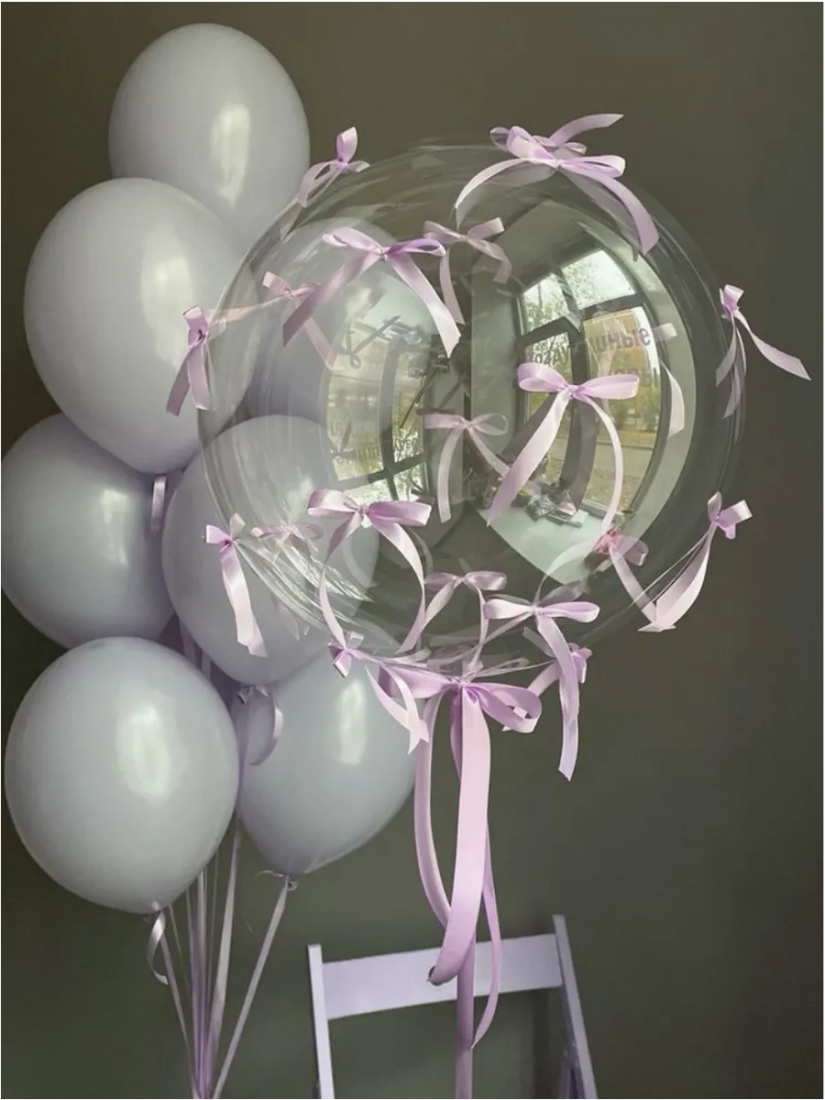 Лиловый сет с баблсом из шаров с гелием