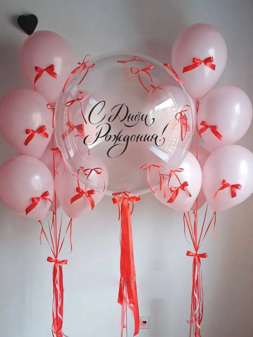 Красно-розовое оформление с бантиками