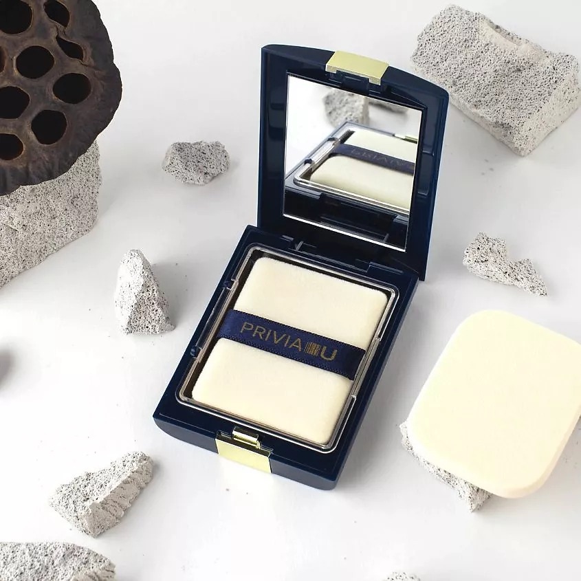 PRIVIA. Компактная пудра "PRIVIA Clear Two Way Cake NO.23 SPF30 PA++