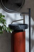 Напольная раковина Sole Corian 40x13 см, мраморная раковина, деревянный пьедестал схема 3