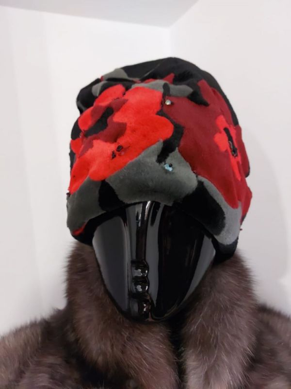 Шапка -колпак из норки стриженной с интарсией