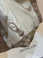 Пуховик женский MONCLER