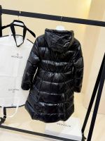 Пуховик женский MONCLER