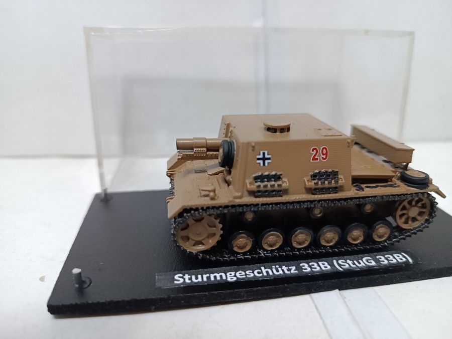 Sturmgeschutz 33B (StuG 33B) (1/72)