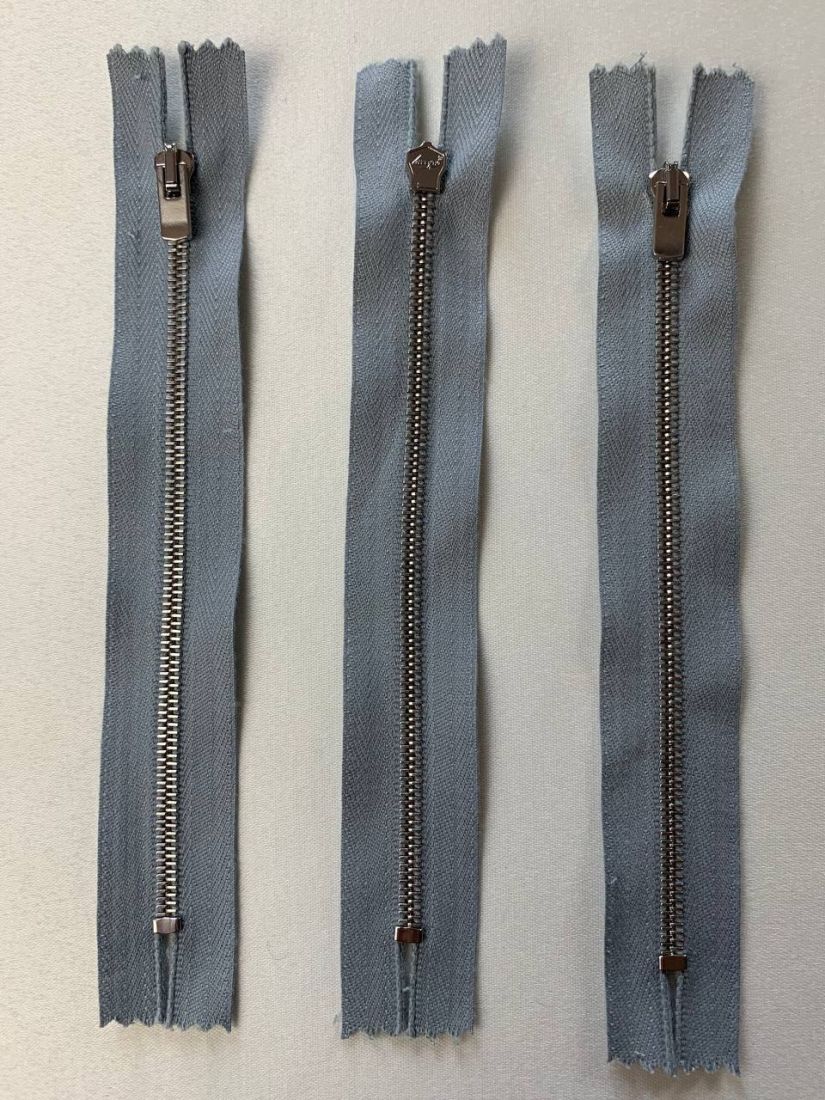 Молния металлическая