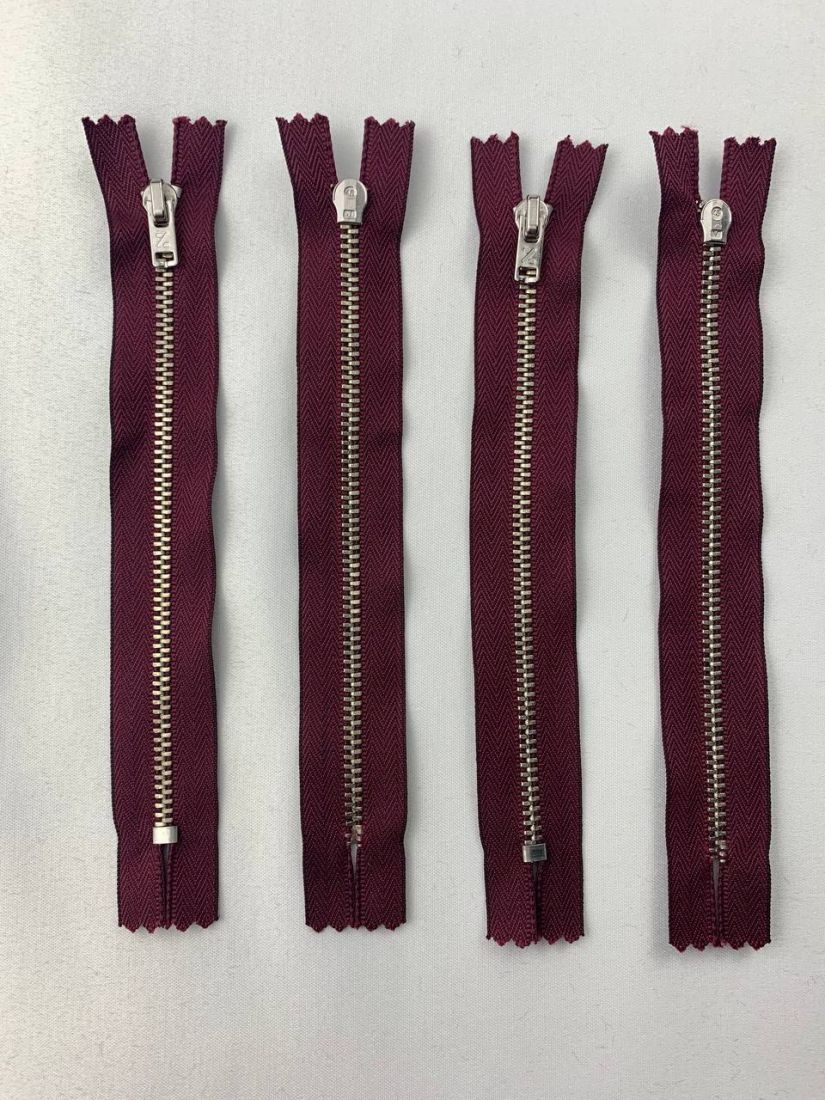 Молния металлическая