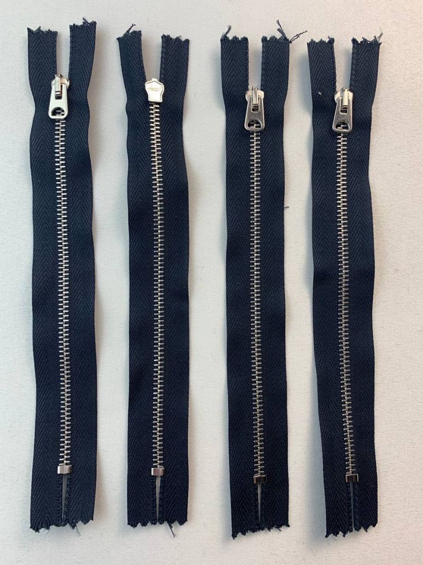 Молния металлическая