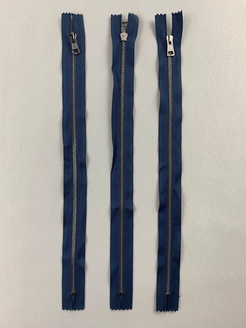 Молния металлическая