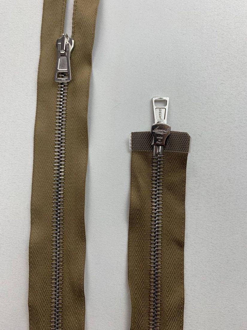 Молния металлическая