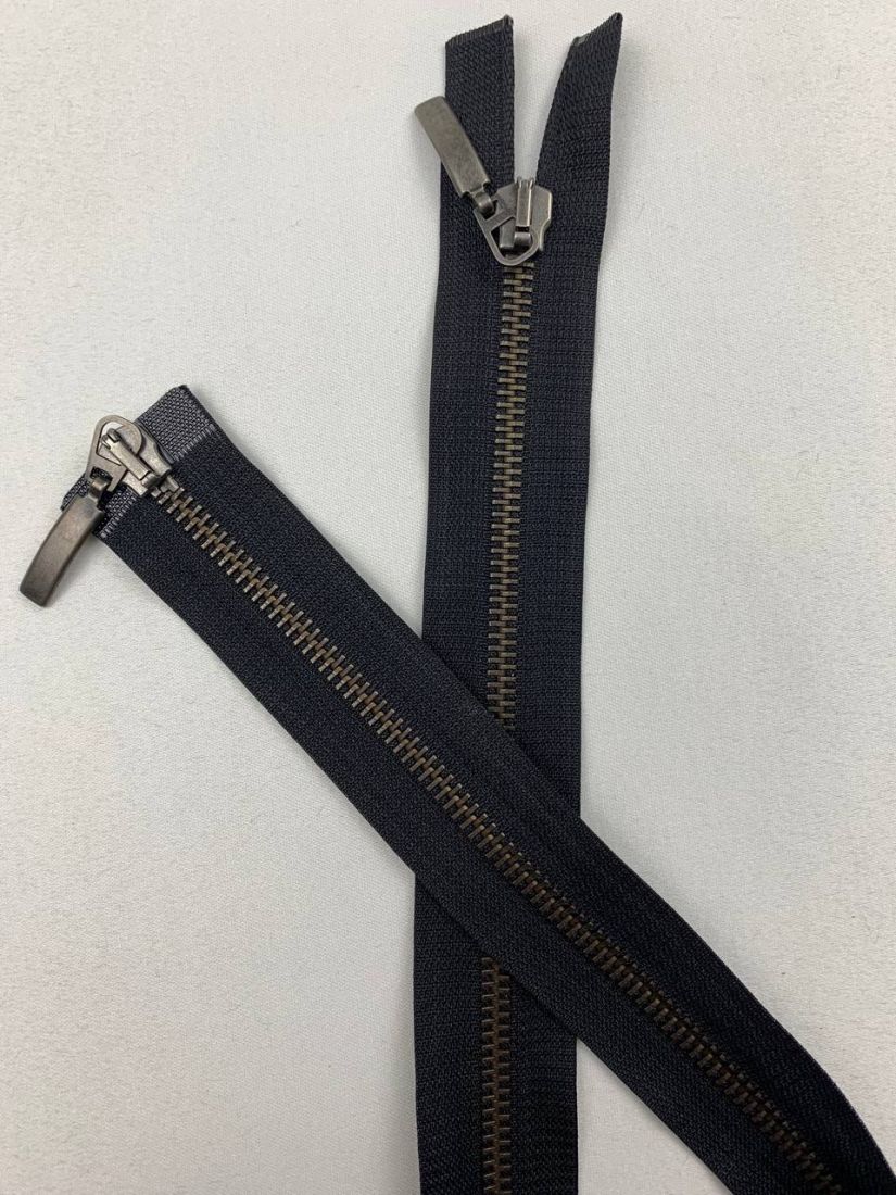 Молния металлическая