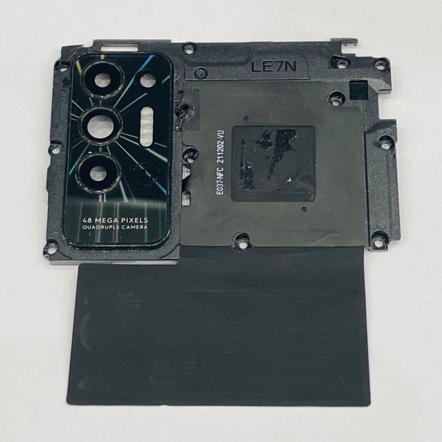 Tecno POVA 2 прижимная пластина верхняя с стеклом камеры  оригинал с разбора