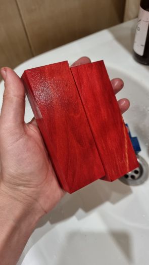 Красный краситель для стаб. состава