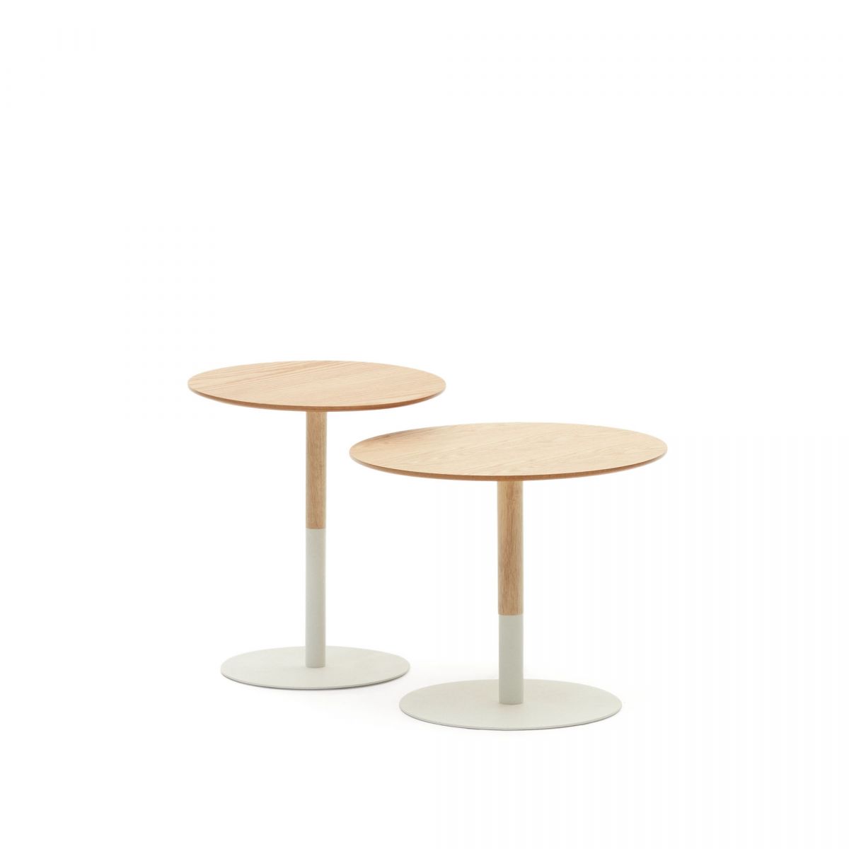 Watse Набор из 2 круглых столиков из шпона дуба и матового белого металла