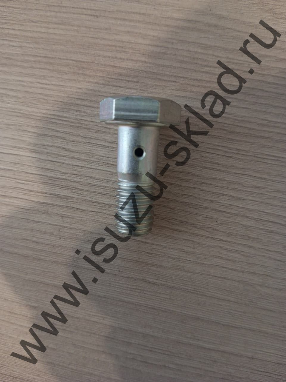 Болт штуцер масляной трубки турбины подача 4hk1 npr75/nqr90/fsr90 (Isuzu)