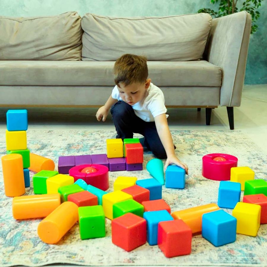 Конструктор "Строитель" (42 детали)