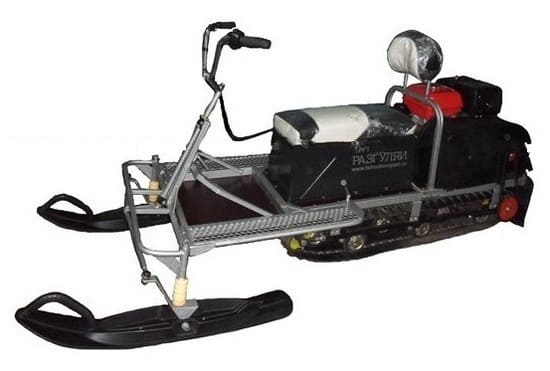 Мотобуксировщик РАЗГУЛЯЙ-17 Стандарт с лыжным модулем