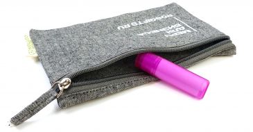 помады с логотипом