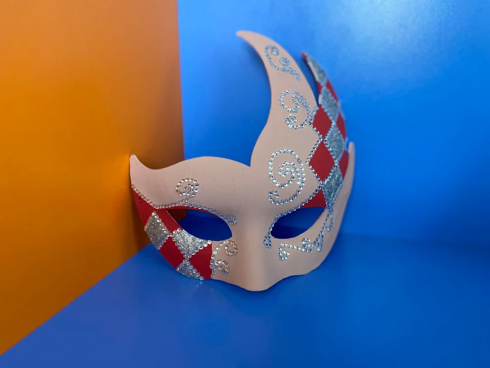 Мастер-класс росписи венецианской маски