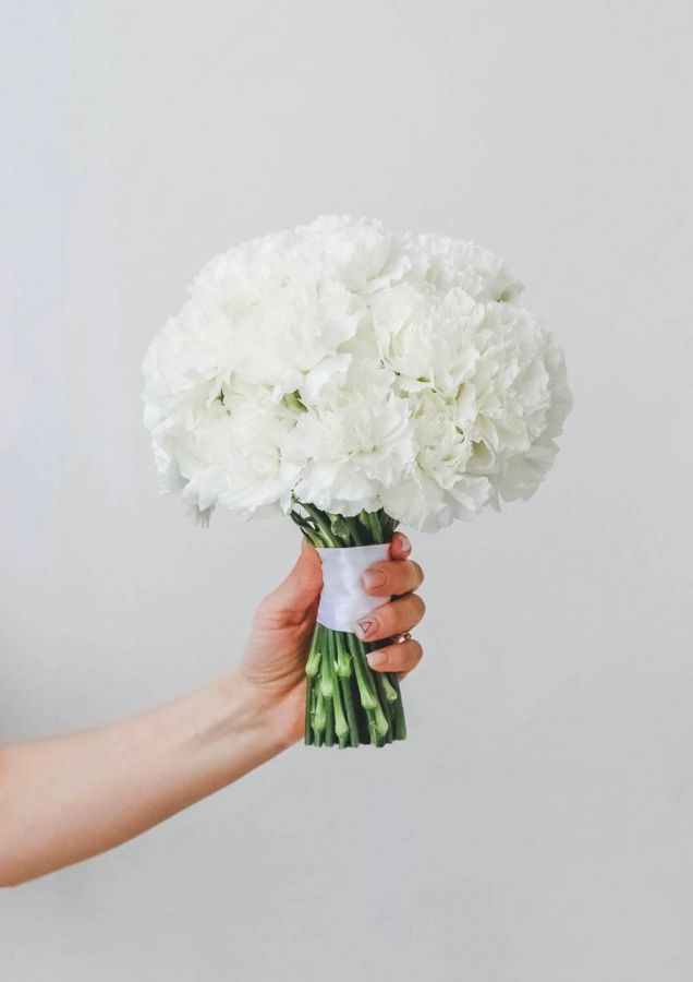 Букет Невесты из Белых Диантусов