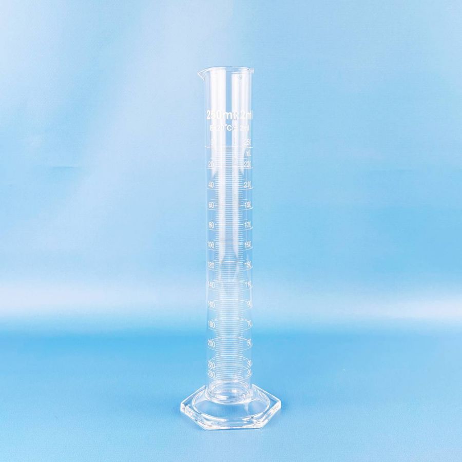 Цилиндр мерный Labdevices 1-250-2, 250 мл, с носиком, стекло, градуированный, со стеклянным шестиугольным основанием