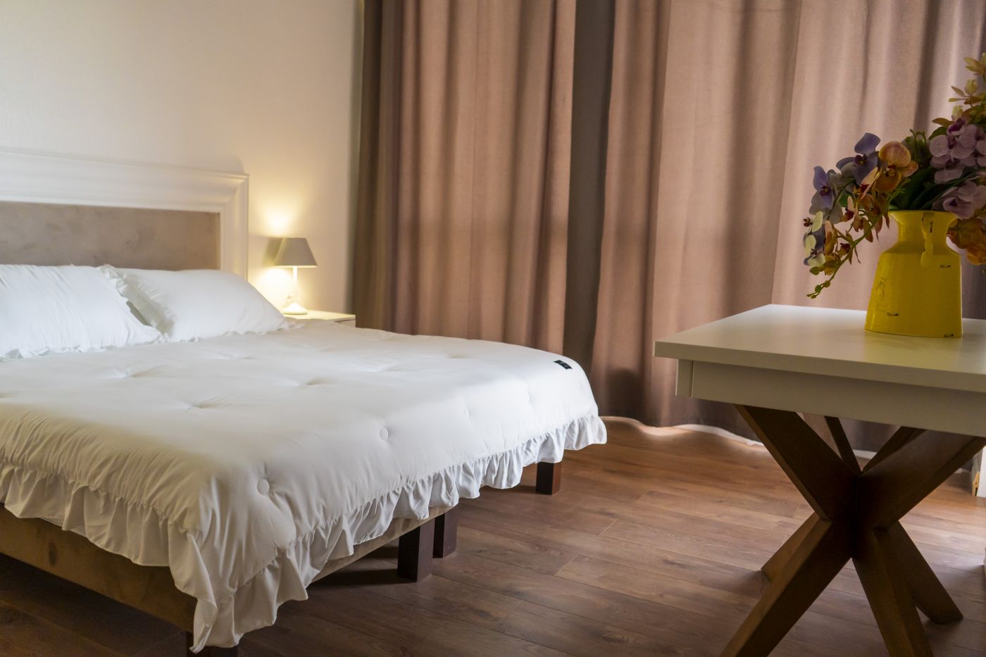 Двухкомнатный люкс номер с балконом на 3-4х гостей и видом на море в (Корпус Б)