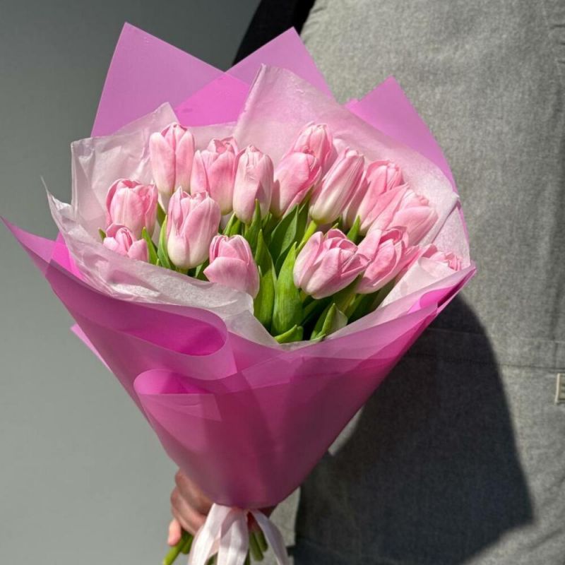 Букет 15 тюльпанов