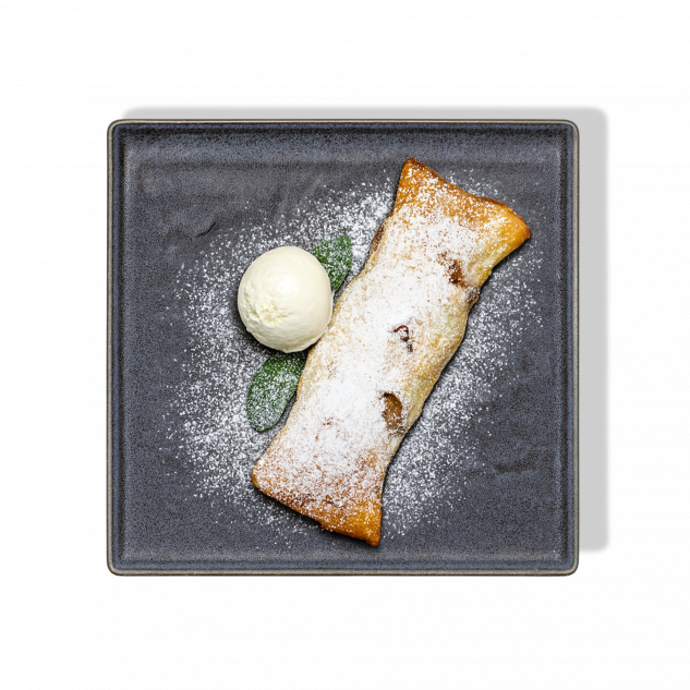 Яблочный штрудель с грецким орехом