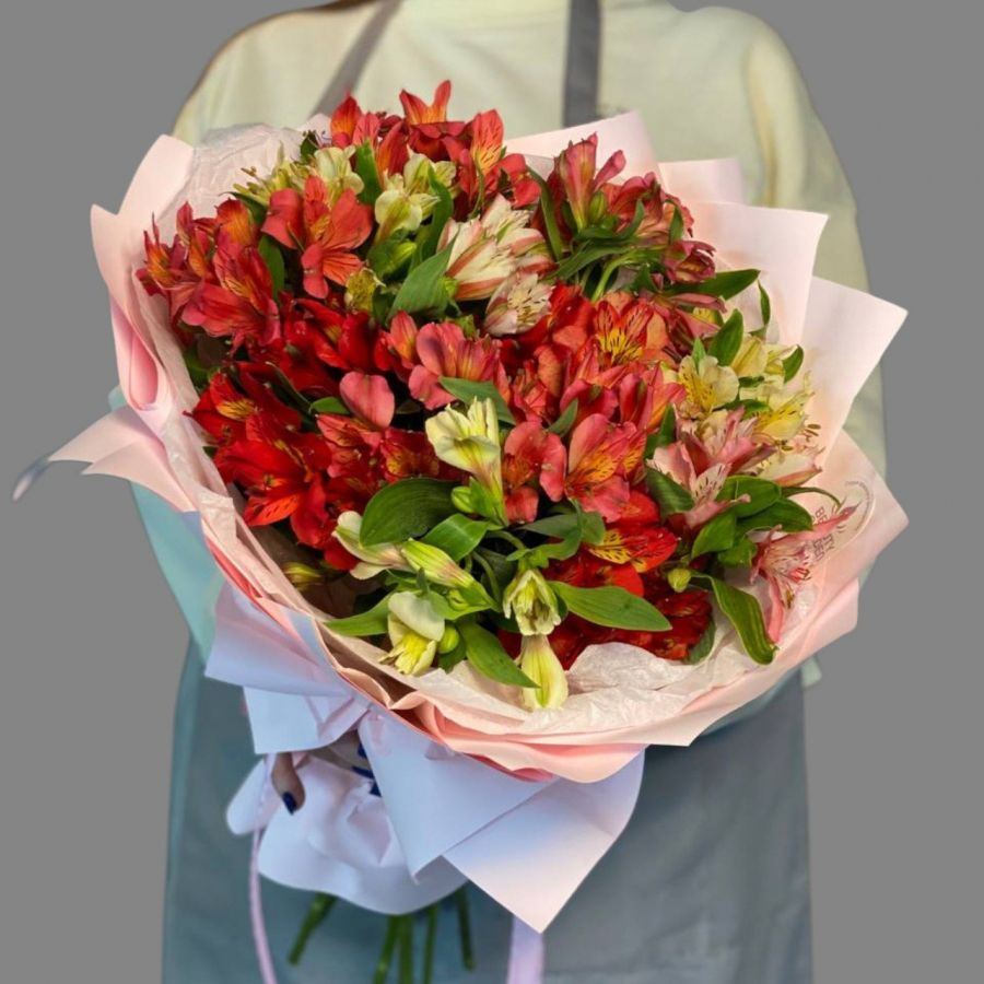 Букет альстромерий в оформлении (19шт)