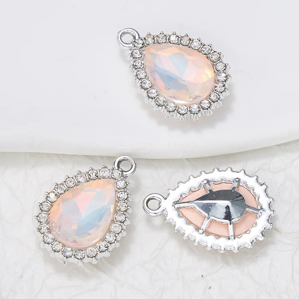 Подвеска (кулон/ шарм) Капля 15х23мм металл/стразы серебро/ Разный цвет страз (МТ-1900.С)