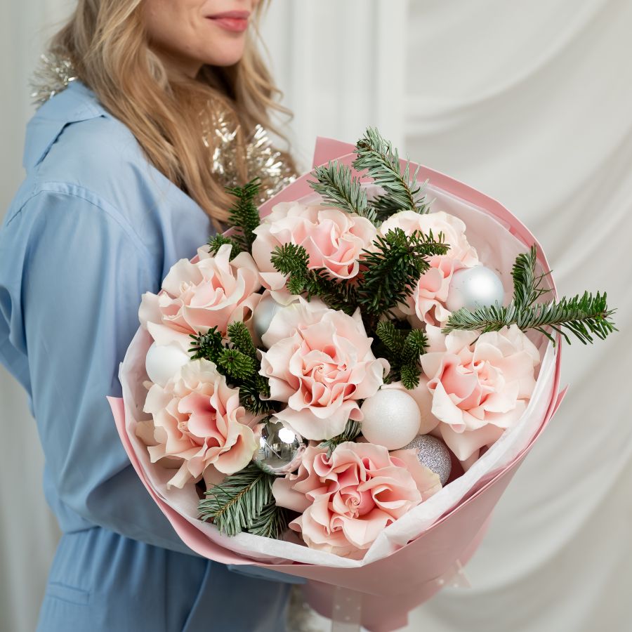 Букет в новогоднем оформлении