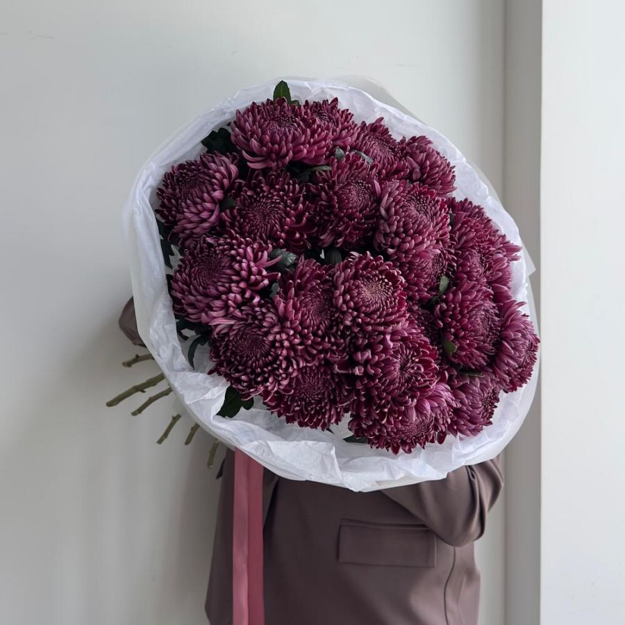 Кудрявый поцелуй: хризантема бигуди