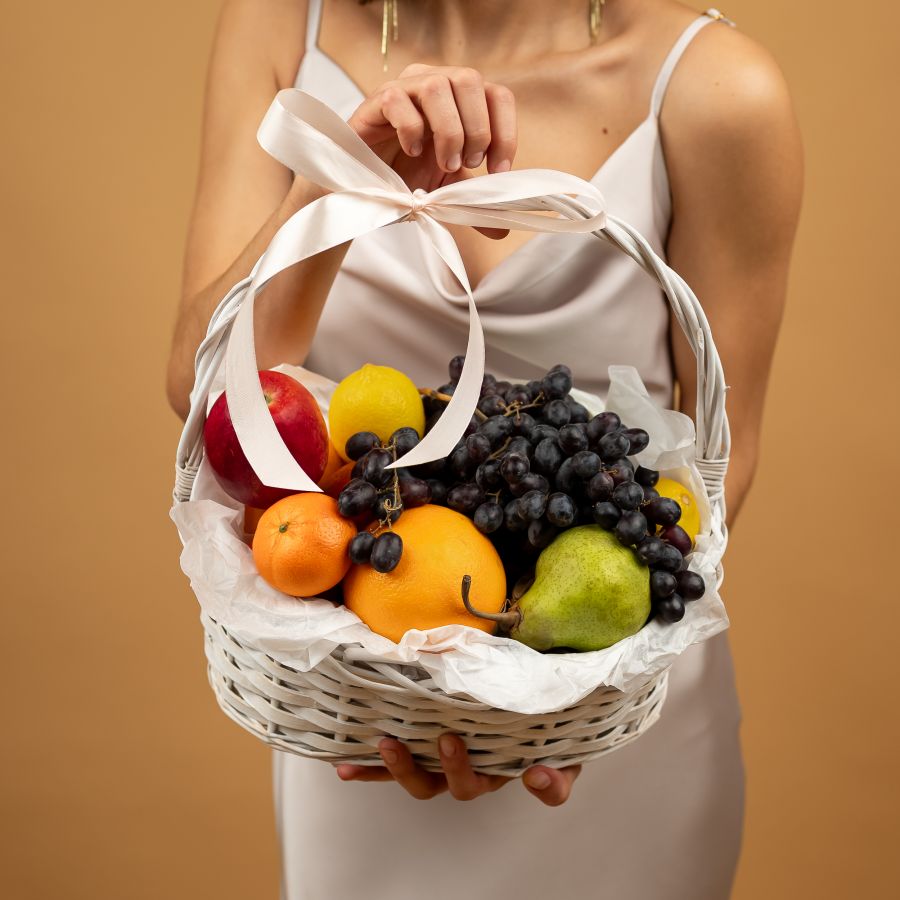 Корзина с фруктами S