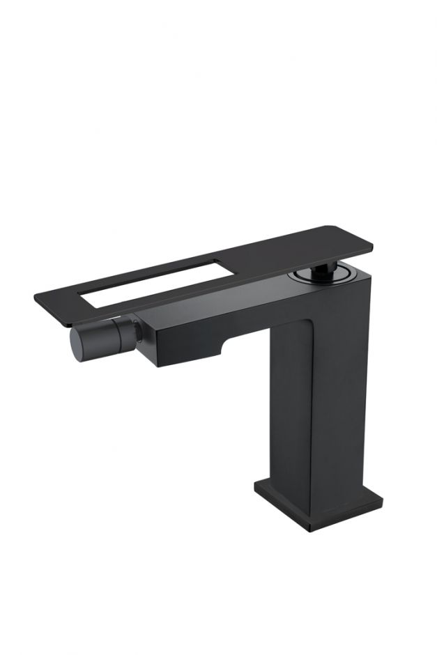 Черный смеситель на горизонтальную поверхность для биде Boheme Q 146 ФОТО