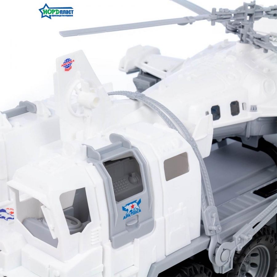 Военный тягач "Арктика" с вертолетом