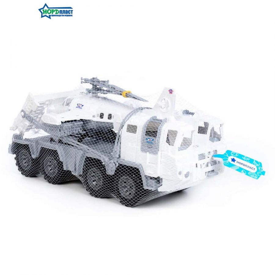 Военный тягач "Арктика" с вертолетом