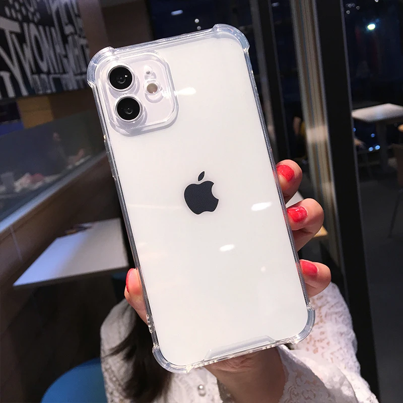Чехол на iPhone 11