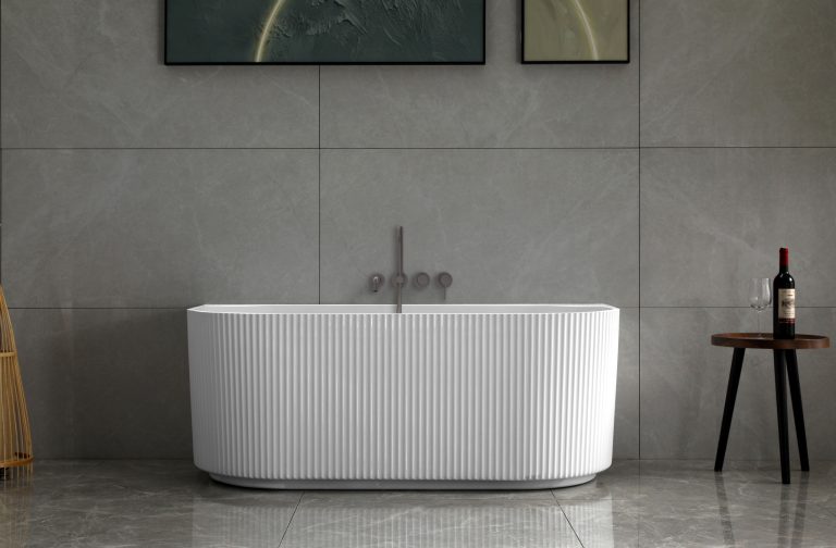 Ванна пристенная акриловая Vincea VBT-427-1700 170х80 см ФОТО