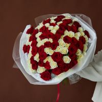 Розы красные и белые 60 см (Импорт)