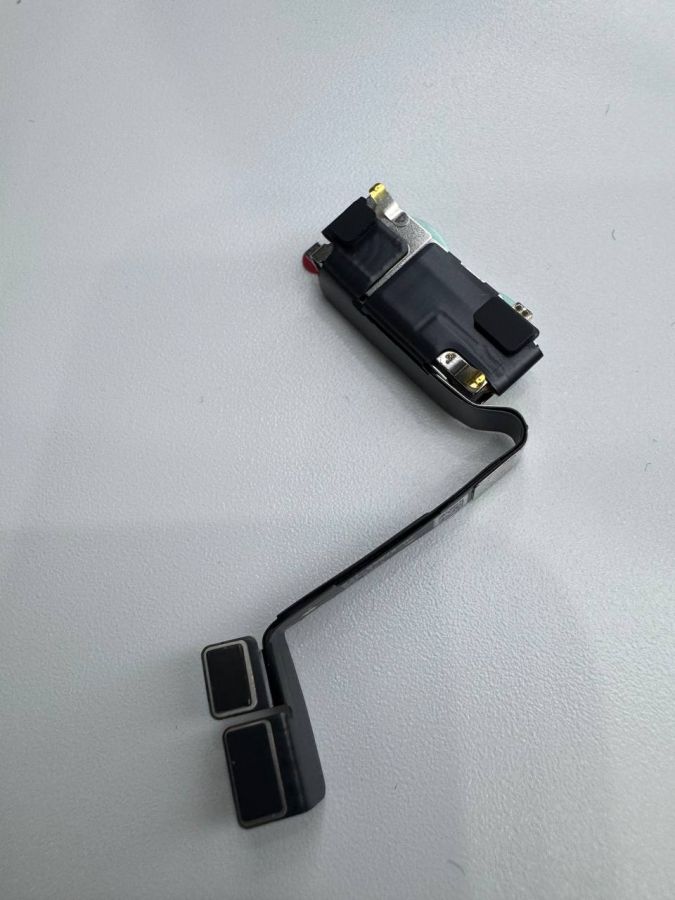 Apple iPhone 16 pro  камера фронтальная (передняя) оригинал с разбора (снятый)