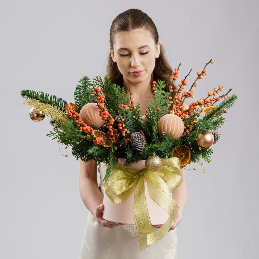 Хвойная композиция "Мёд и апельсин"