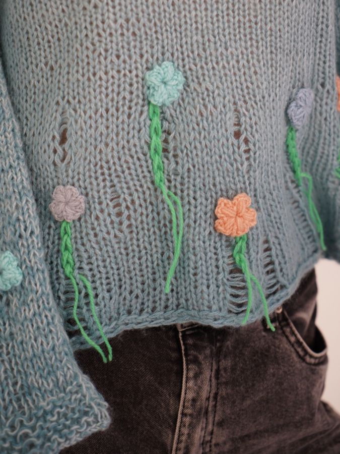 Паутинка голубая с цветочками