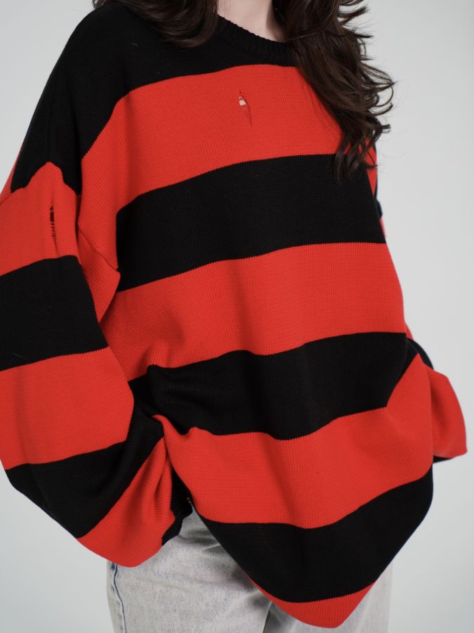 Свитер Курт с затяжками