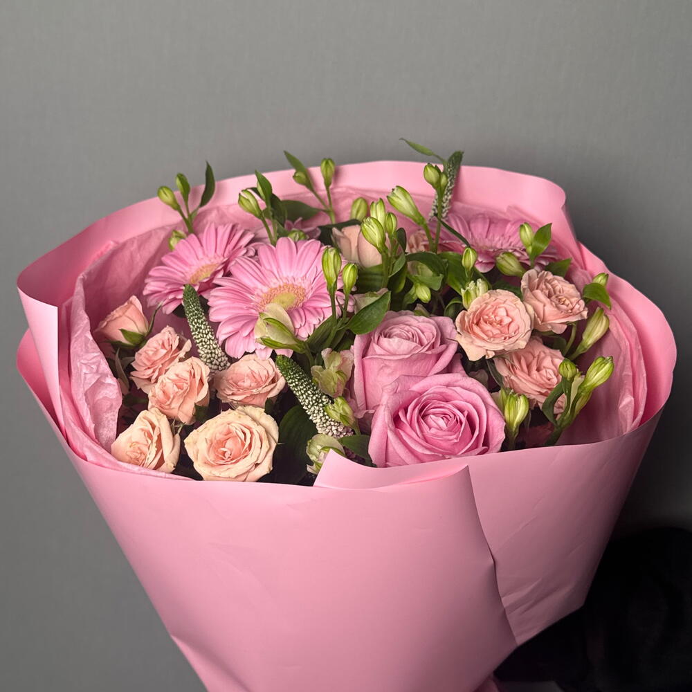 Розовый букет для любимой принцессы