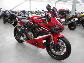 HONDA CBR650R