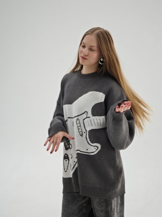 Свитер с электрогитарой