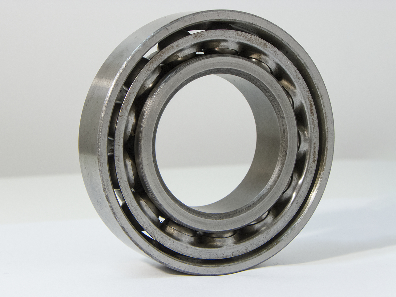 Подшипник 32302 DP2R05